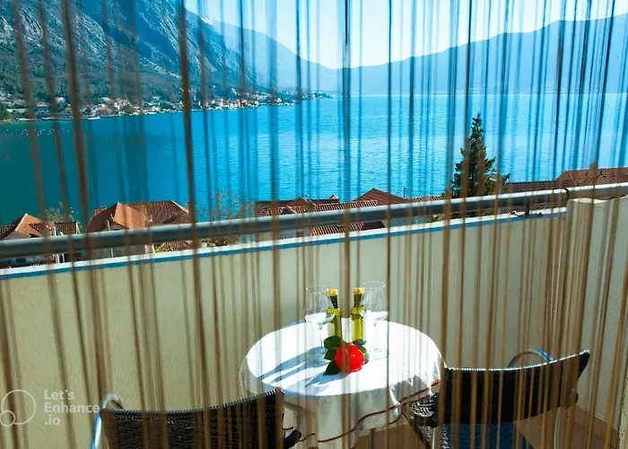 Gemma Di Cattaro Apartments